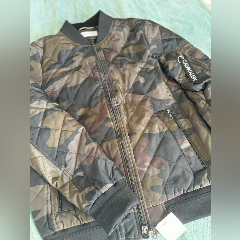 Calvin Klein Camouflage Cammo Men’s Jacket Inside lining Size S